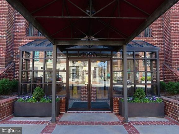 4th image of 1600 Prince St APT 308