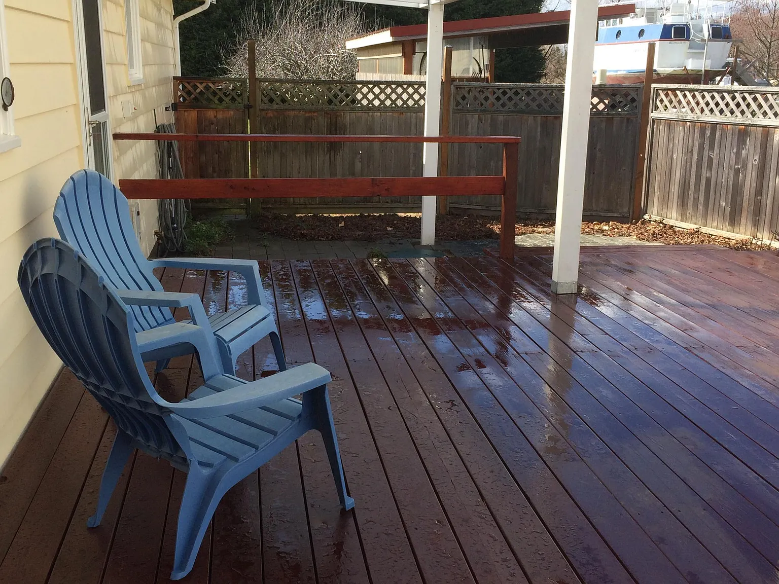 1366 Country Ln — Photo 2