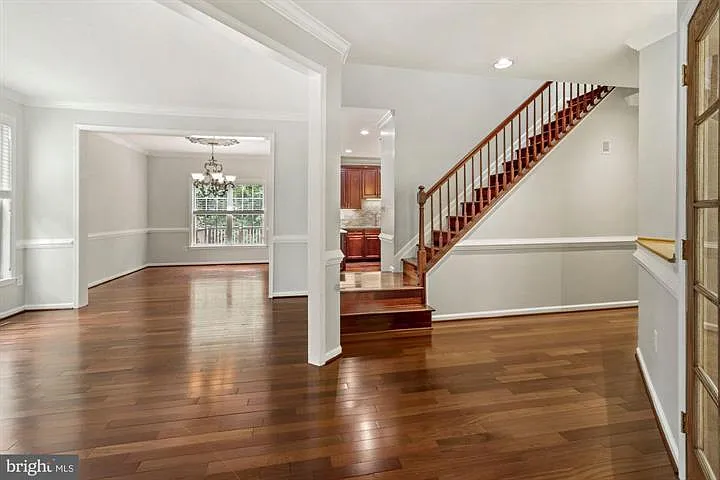 6212 Lilac Bush Ln — Photo 11
