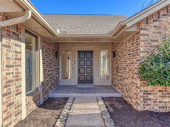 5th image of 505 Golden Oaks Dr