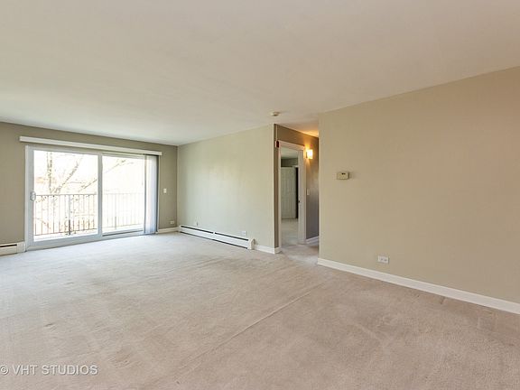 2nd image of 120 N Lincoln Ln APT 3D