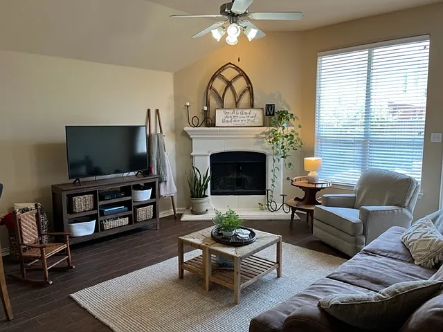 4640 Daisy Leaf Dr — Photo 15