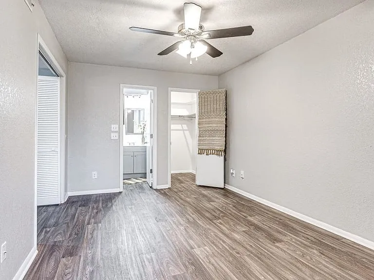 Diamond Ridge Apartments — Photo 7