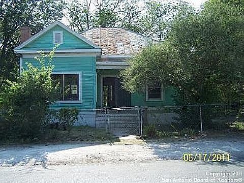 1st image of 206 Willow