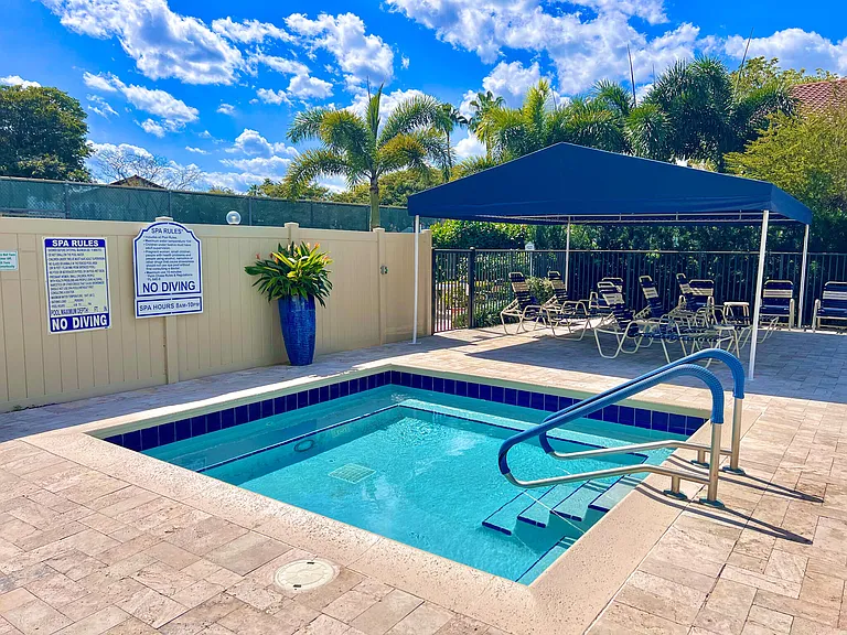 10678 Ocean Palm Way #202 — Photo 38