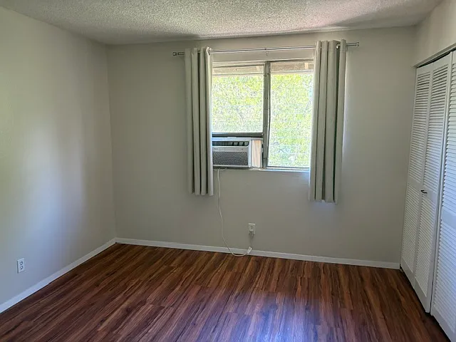 2 bed, 1.5 bath, 817 sqft, $2,600 — Photo 4