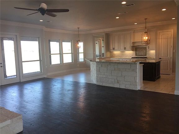 4th image of 1585 Winding Creek Ln