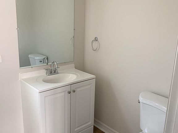 2nd image of 805 N 20th Ave #1