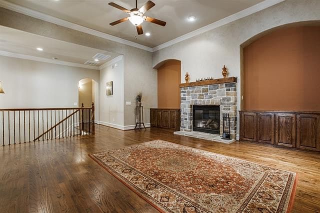 1st image of 2625 Stoneleigh Cir