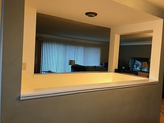 4th image of 816 E Margaret St