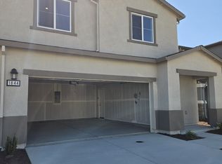 1844 Estero Dr, Los Banos, CA 93635