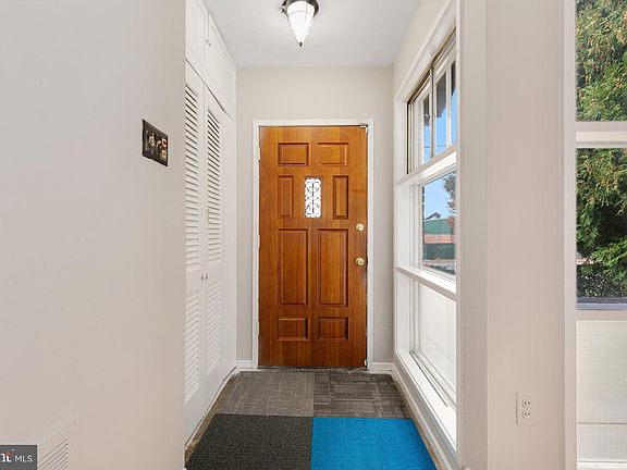 5th image of 2102 McAuliffe Dr