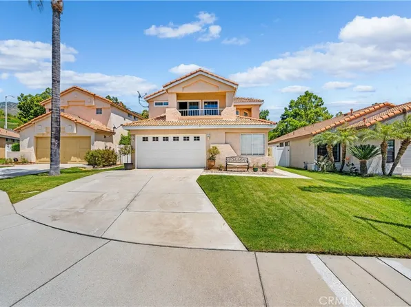 7199 Sunrise Ct, Highland, CA 92346