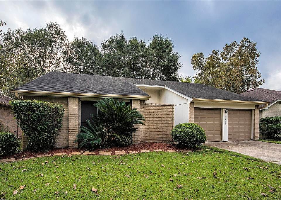 1st image of 2319 Pilgrims Bend Dr