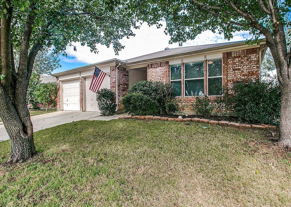 1st image of 4304 Vinyard Way