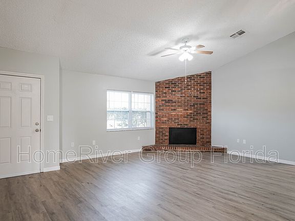 2nd image of 112 Talavera Ln
