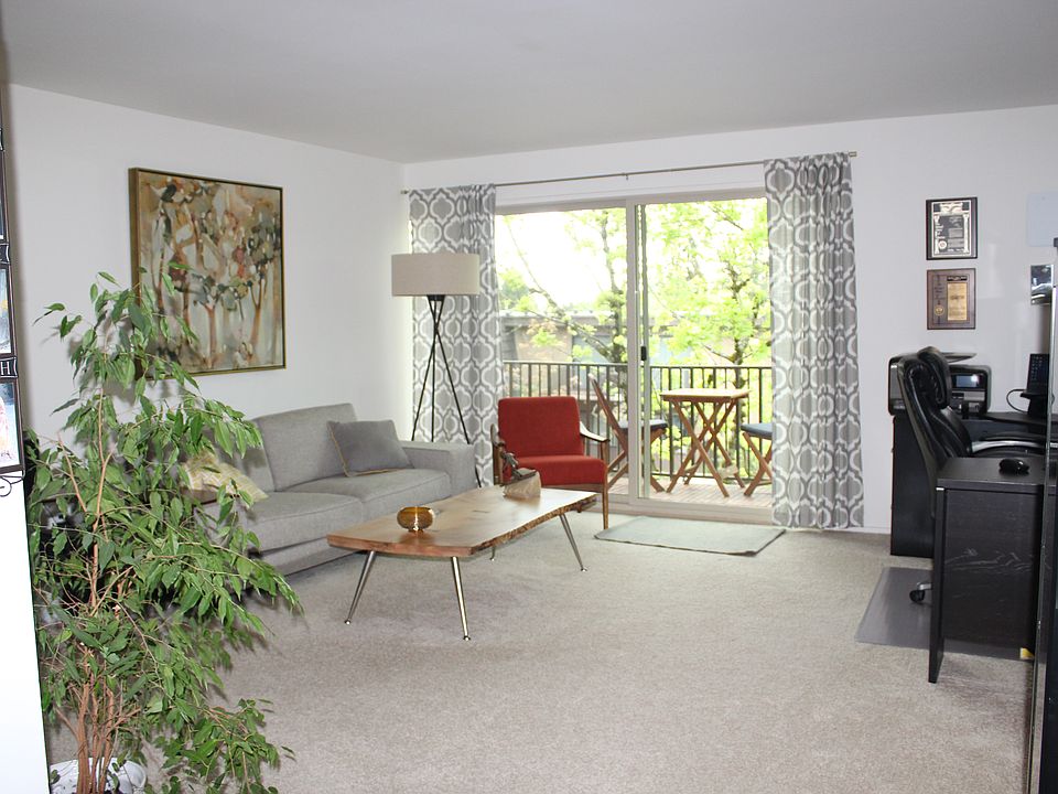 1st image of 11206 NE 68th St APT 225