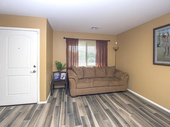 2nd image of 3315 S 88th Ln
