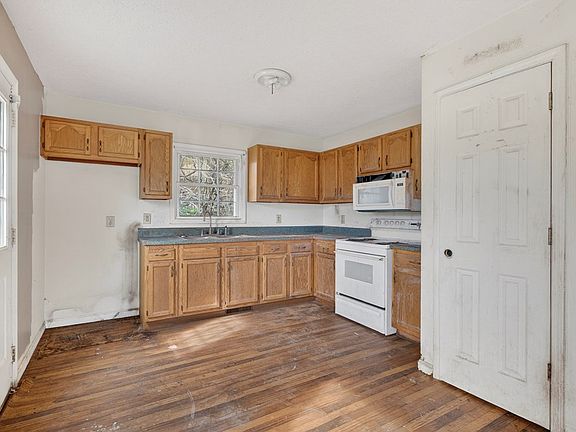 6th image of this home