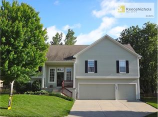 2341 W Piatt Ln, Olathe, KS 66061