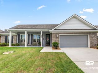 16648 Edgewater Cir, Loxley, AL 36551