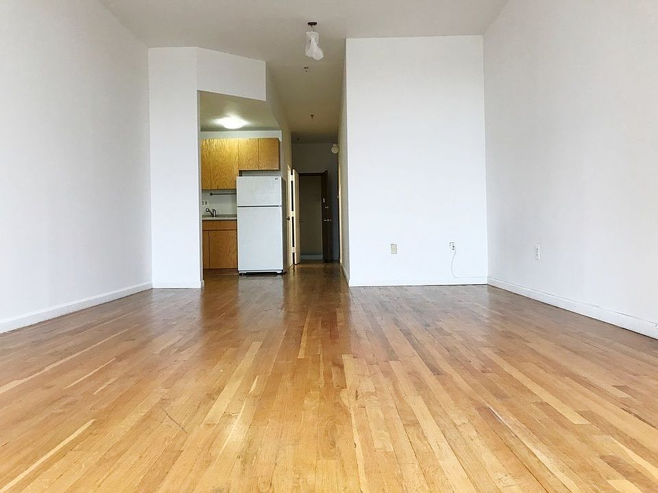 1st image of 15 Lawton St APT 43