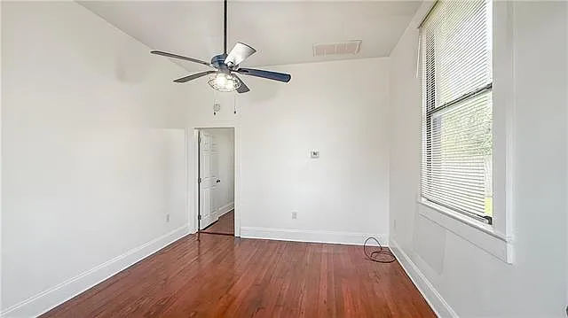 2122 New Orleans St — Photo 4