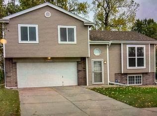 11852 Mary St, Omaha, NE 68164