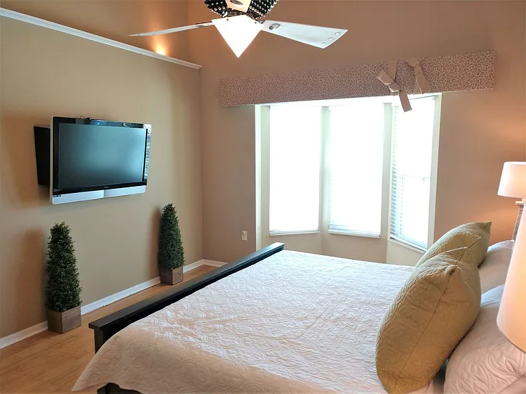 540 Clubside Cir — Photo 27