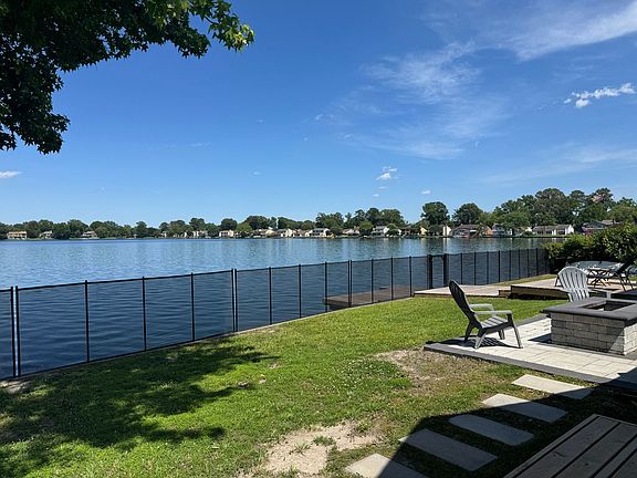 4th image of 1572 Lake Christopher Dr