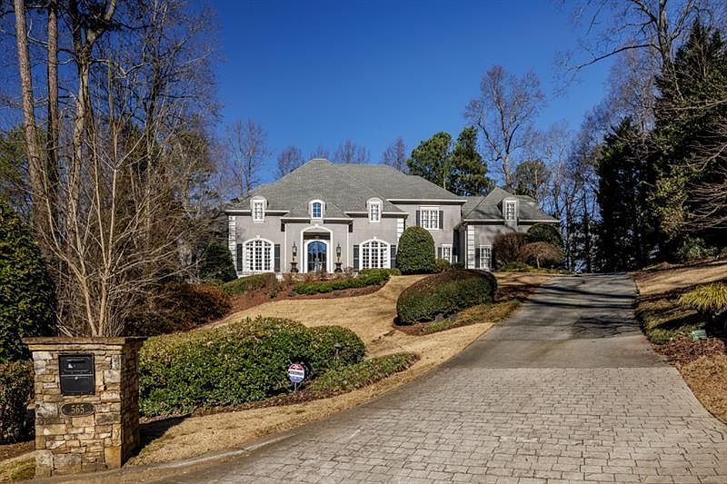 1st image of 565 Mount Paran Rd