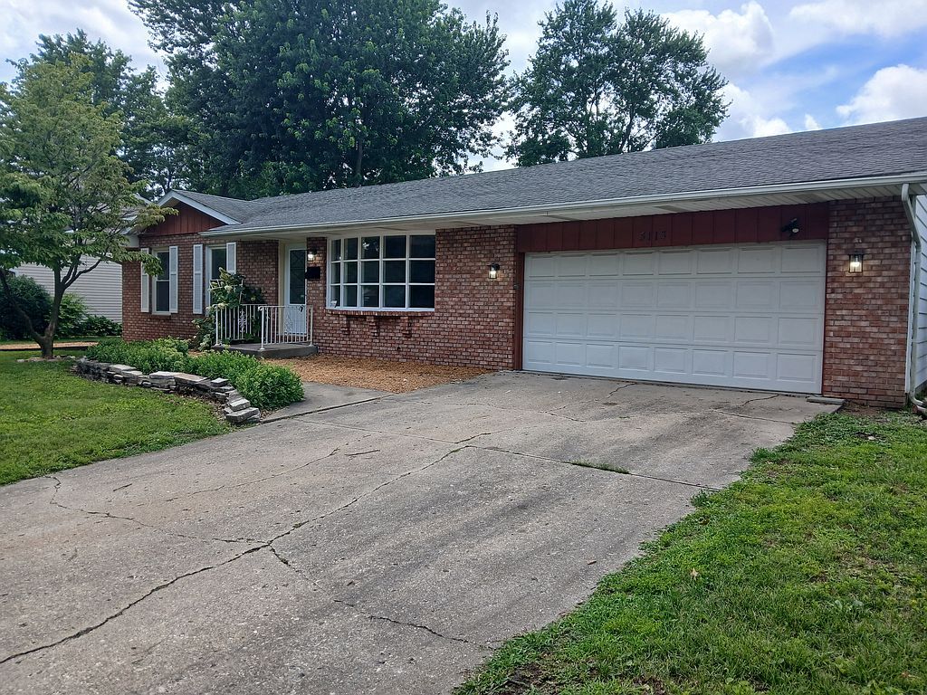3113 Temple - Property Image