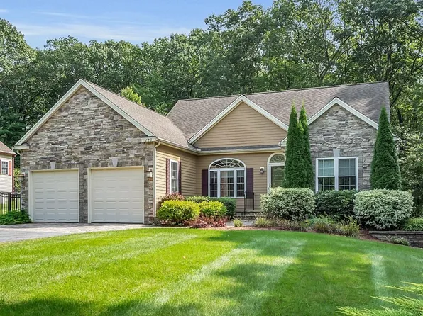 183 Nicholas Dr, Lancaster, MA 01523