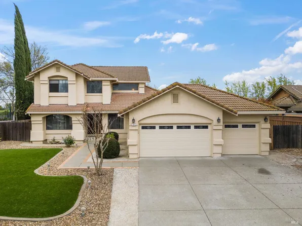 131 Fallen Leaf Drive, Vacaville, CA 95687