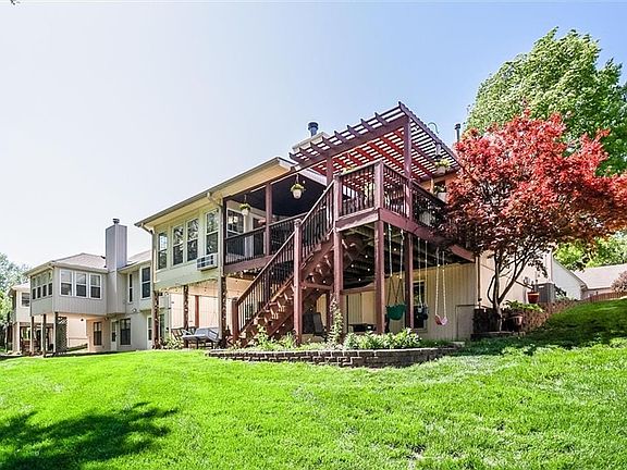 5th image of 5207 NW 84th Pl