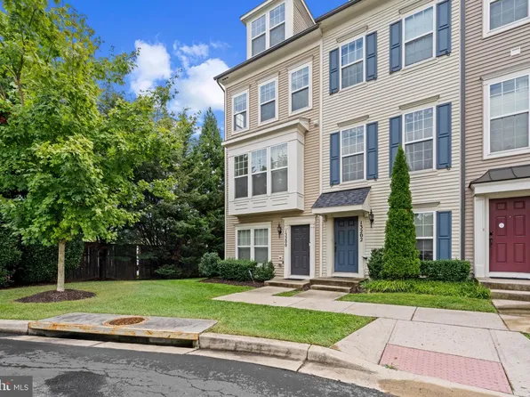 13200 Orsay St #2601, Clarksburg, MD 20871