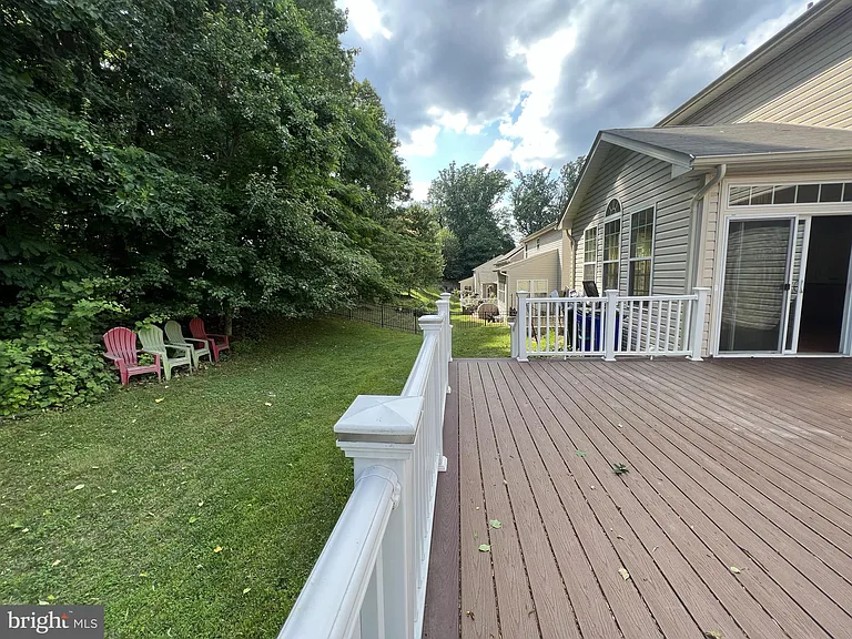 4511 Nightingale Ct — Photo 25
