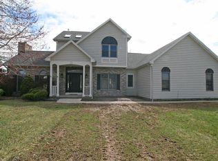 373 Cedar Creek Trl, Rochester, NY 14626