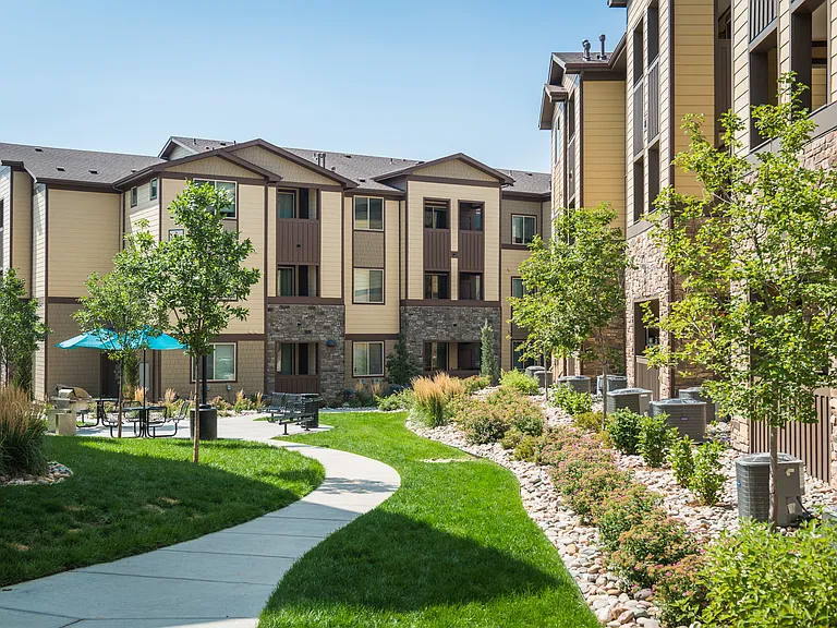 Estate at Woodmen Ridge — Photo 7