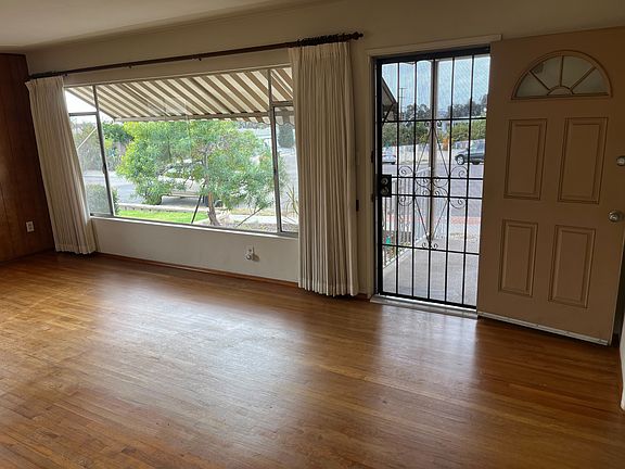 3rd image of 2577 Blackton Dr