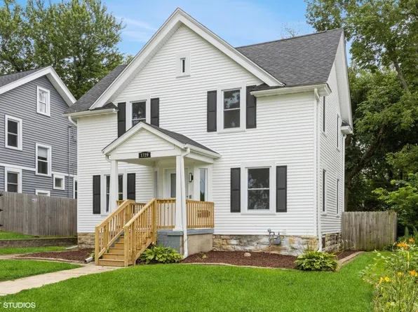 1729 D Ave NE, Cedar Rapids, IA 52402