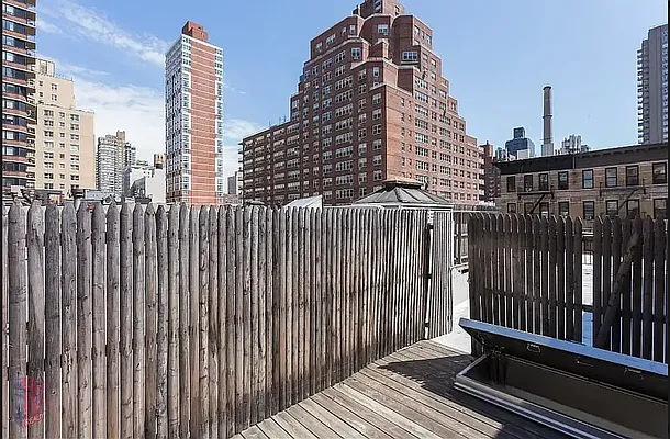 Rented by REAL New York | media 18