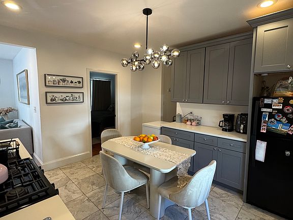4th image of 50 Wellington Ave #1
