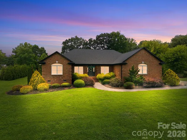 4122 Amarillo Dr SW, Concord, NC 28027
