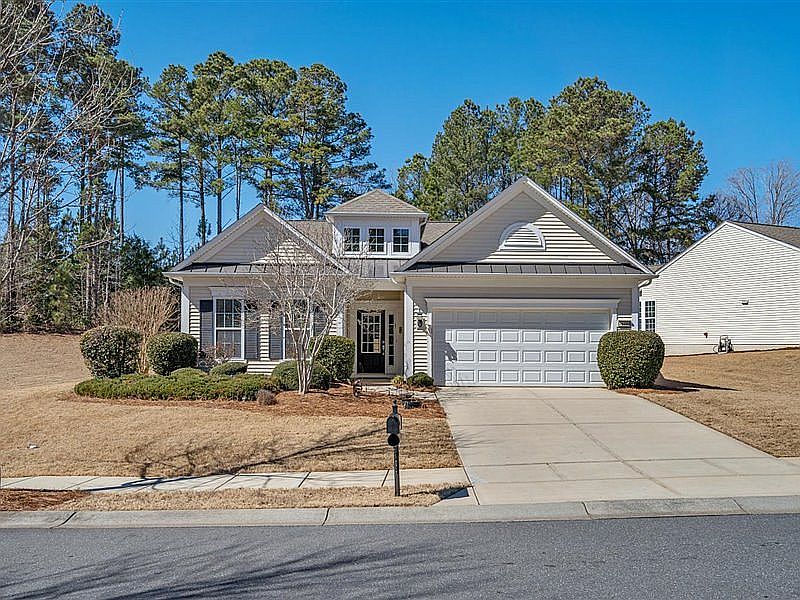 Vernon Hill Premium end lot