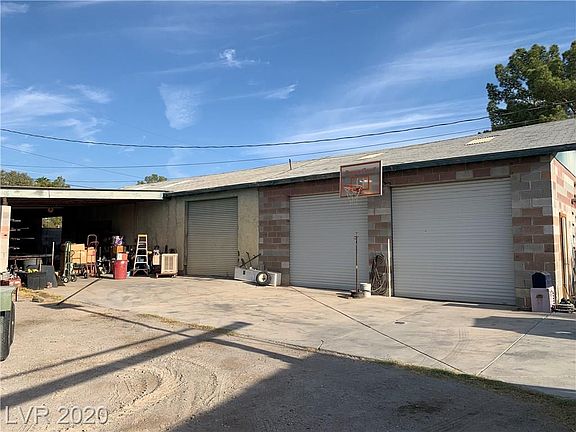 5th image of 3919 Helen Ave