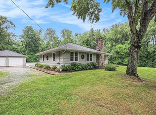 16901 Brick Rd, Granger, IN 46530