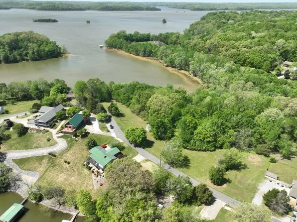 371 Skyline Dr, Cadiz, KY 42211