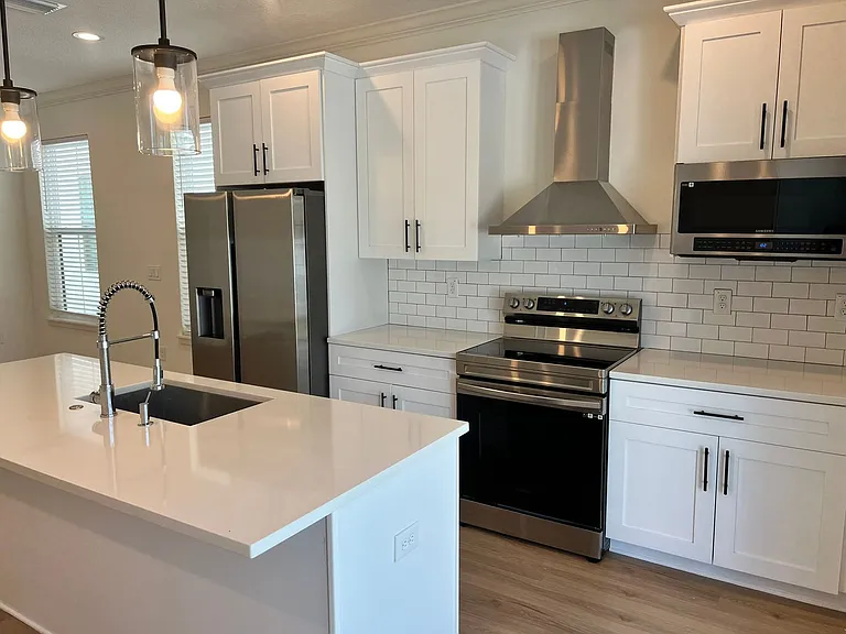 2610 E Clark St #1 — Photo 7