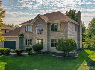 2516 Bangert Ln, Naperville, IL 60564